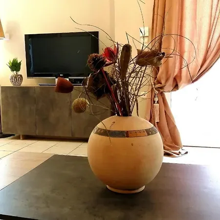 Odyseia Apts ιi At The Center Of The & Old Town Hanya